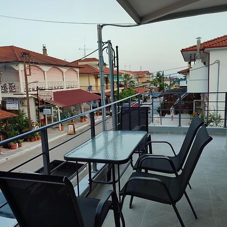 Alexander Luxury Apartments & Studios Метаморфоси Номер фото