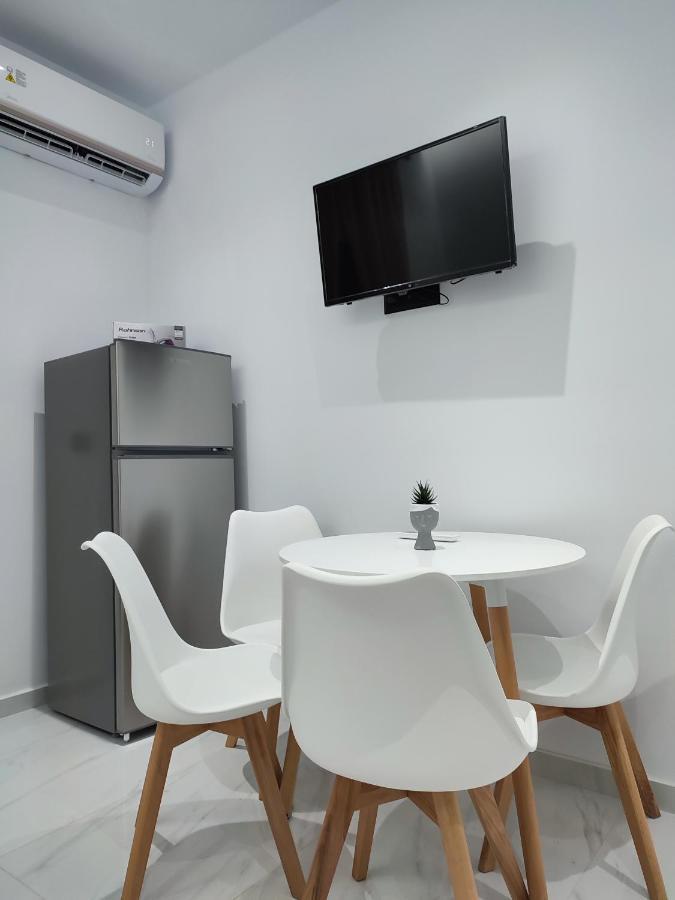 Alexander Luxury Apartments & Studios Метаморфоси Экстерьер фото