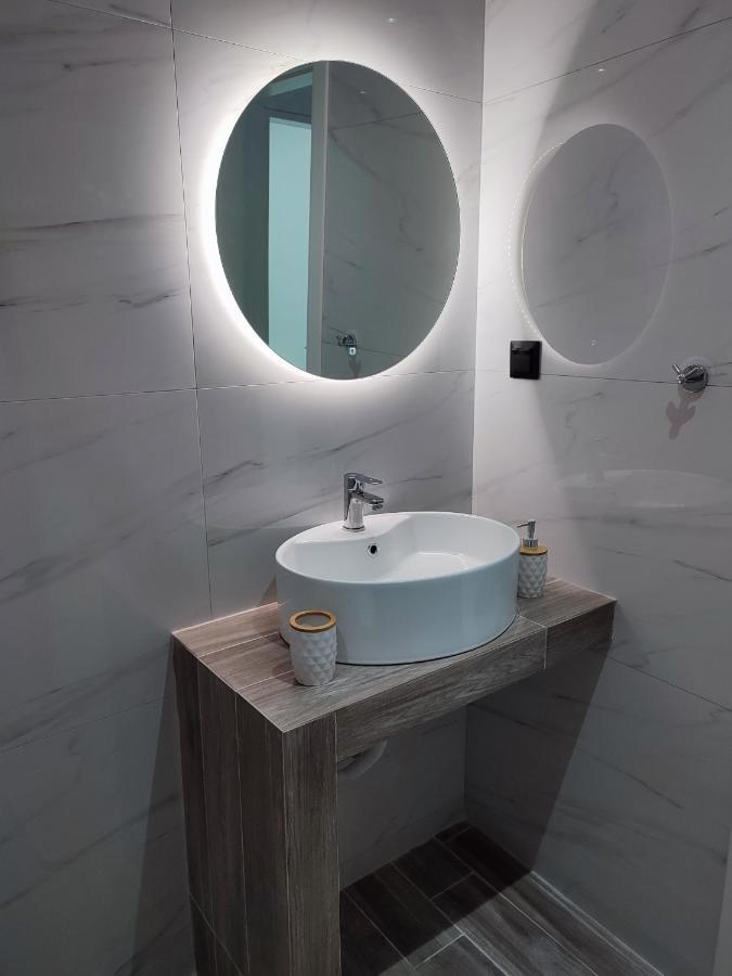 Alexander Luxury Apartments & Studios Метаморфоси Экстерьер фото